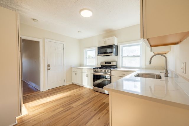 365 Whiting 2, Dedham, MA 02026
