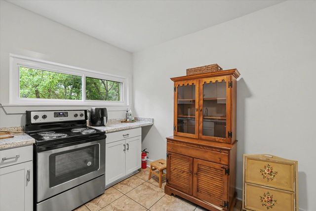 2611 Block Drive, Tallahassee, FL 32304