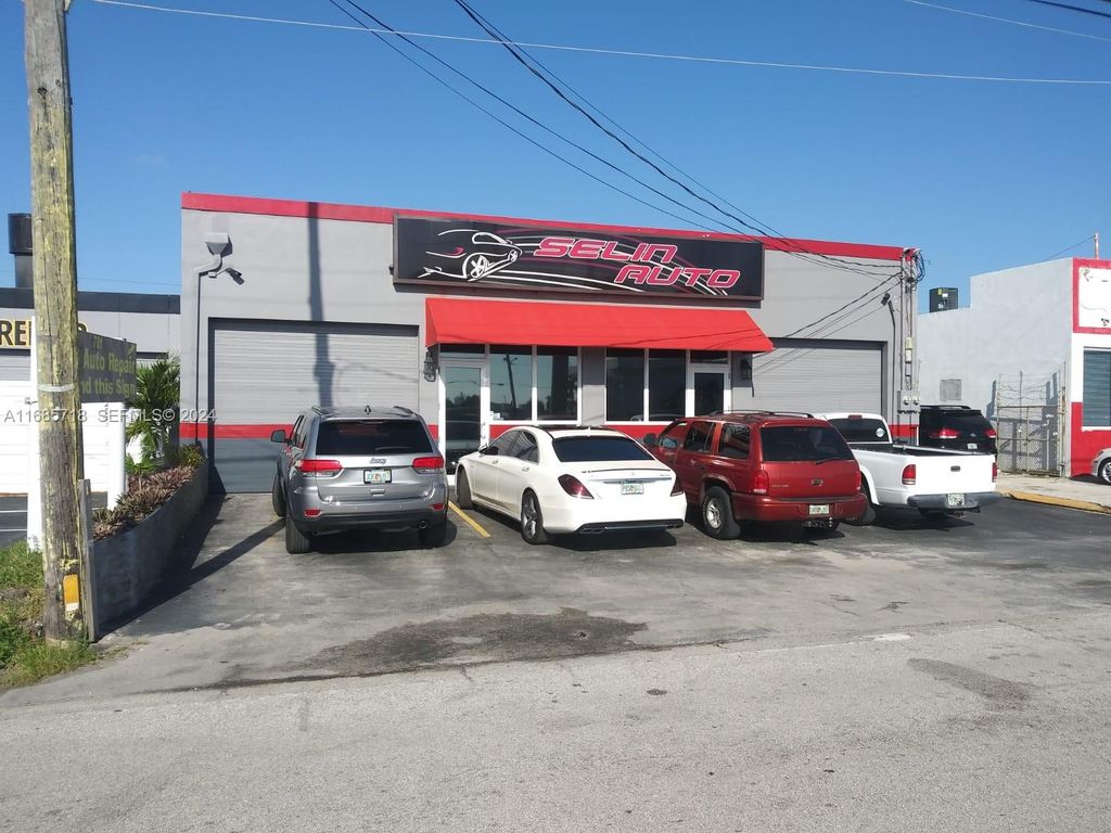 707 N Dixie Highway, Hallandale Beach, FL 33009