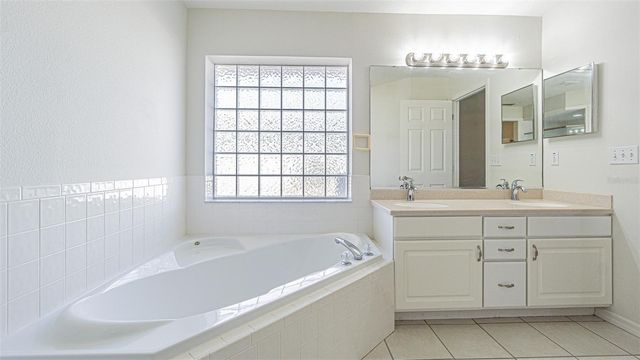 10251 MOSHIE LANE, San Antonio, FL 33576