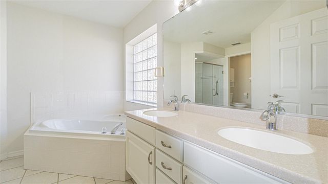 10251 MOSHIE LANE, San Antonio, FL 33576