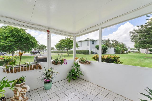 1041 Orange Terrace 104, Delray Beach, FL 33445