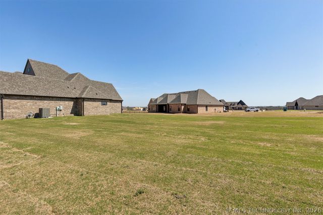 10859 N 83rd East Court, Owasso, OK 74055