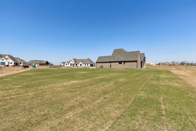 10859 N 83rd East Court, Owasso, OK 74055