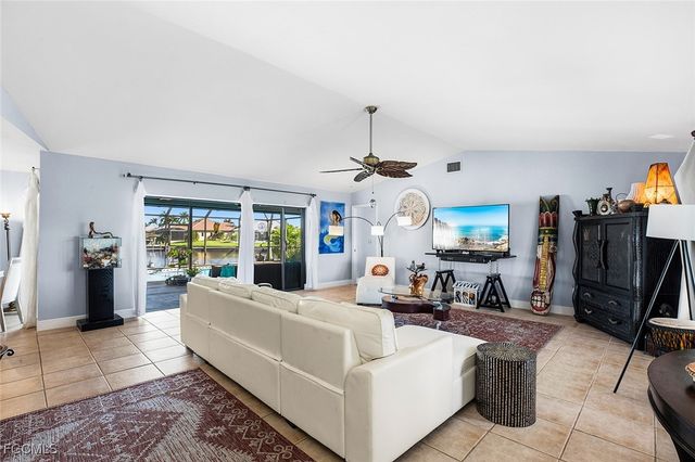 4407 SW 18th PL, Cape Coral, FL 33914