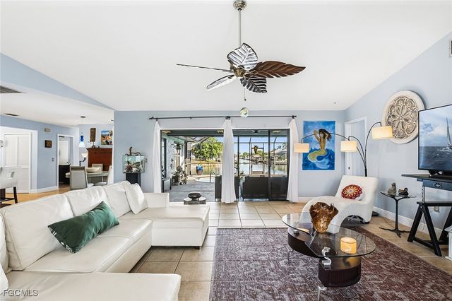 4407 SW 18th PL, Cape Coral, FL 33914