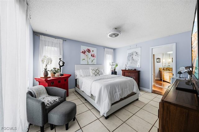 4407 SW 18th PL, Cape Coral, FL 33914