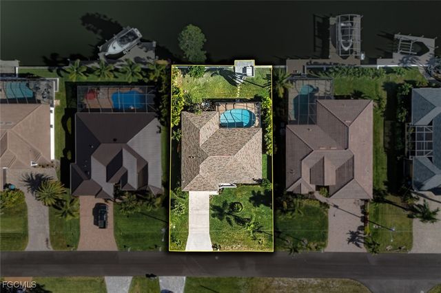 4407 SW 18th PL, Cape Coral, FL 33914