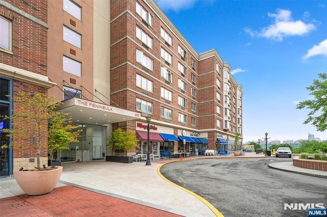 3203 City Place 3203, Edgewater, NJ 07020