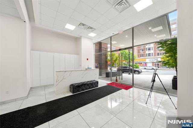 3203 City Place 3203, Edgewater, NJ 07020