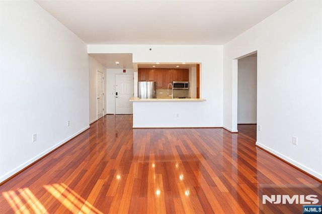3203 City Place 3203, Edgewater, NJ 07020