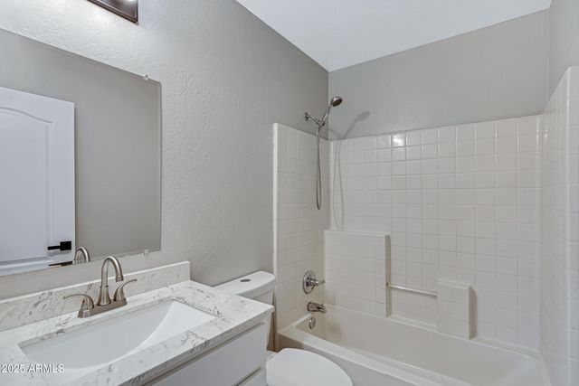 14075 S AVALON Road, Arizona City, AZ 85123