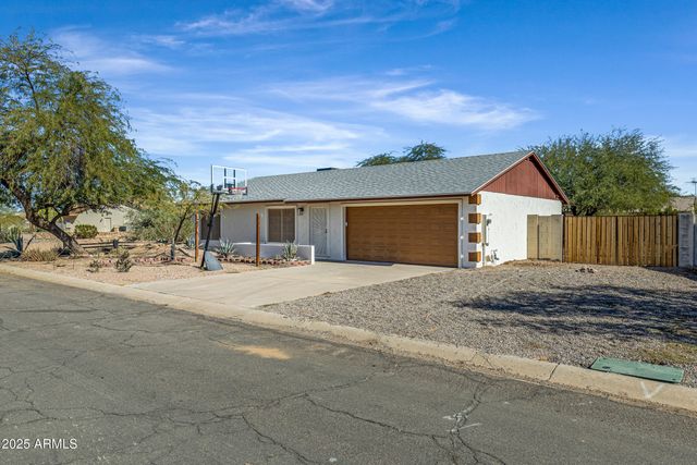14075 S AVALON Road, Arizona City, AZ 85123