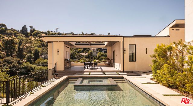 3920 Knobhill Drive, Sherman Oaks, CA 91423