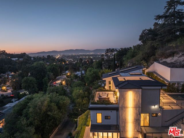 3920 Knobhill Drive, Sherman Oaks, CA 91423