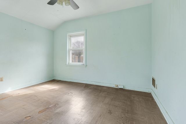 2556 E 97th Place, Chicago, IL 60617