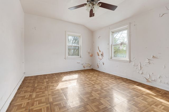 2556 E 97th Place, Chicago, IL 60617
