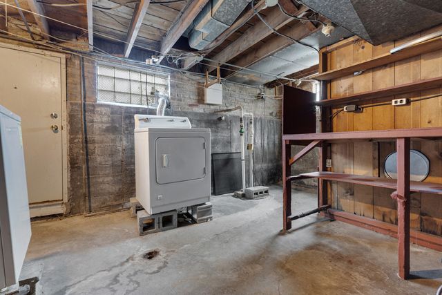 2556 E 97th Place, Chicago, IL 60617