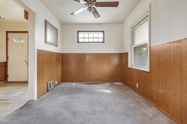 2556 E 97th Place, Chicago, IL 60617
