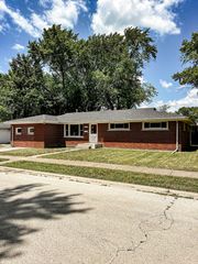 425 W Donald Street, Kankakee, IL 60901