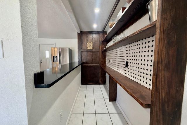 4183 County Road 571, West Columbia, TX 77486