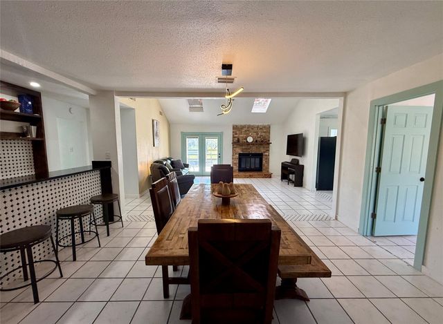 4183 County Road 571, West Columbia, TX 77486