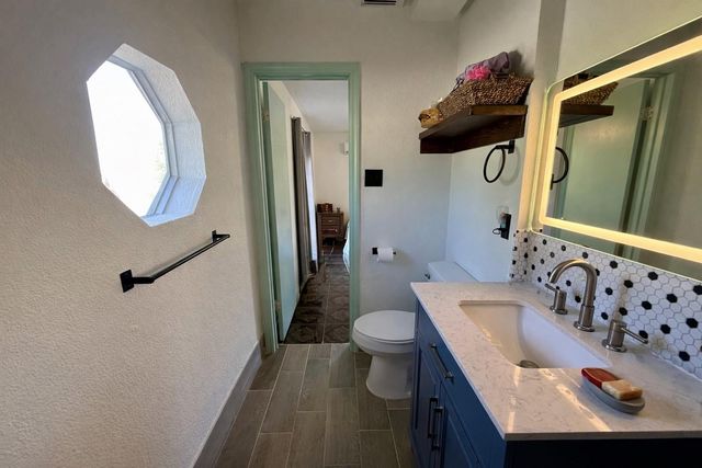 4183 County Road 571, West Columbia, TX 77486