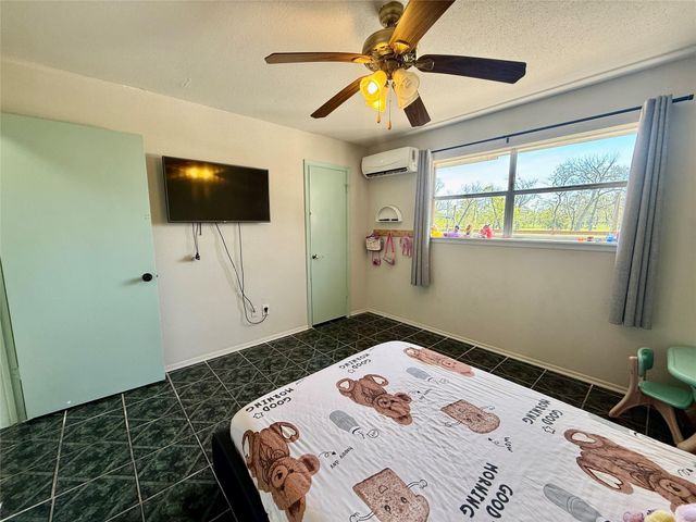 4183 County Road 571, West Columbia, TX 77486