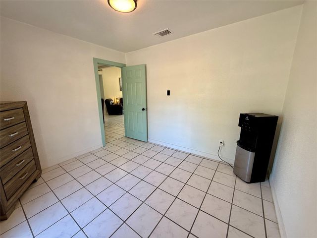 4183 County Road 571, West Columbia, TX 77486