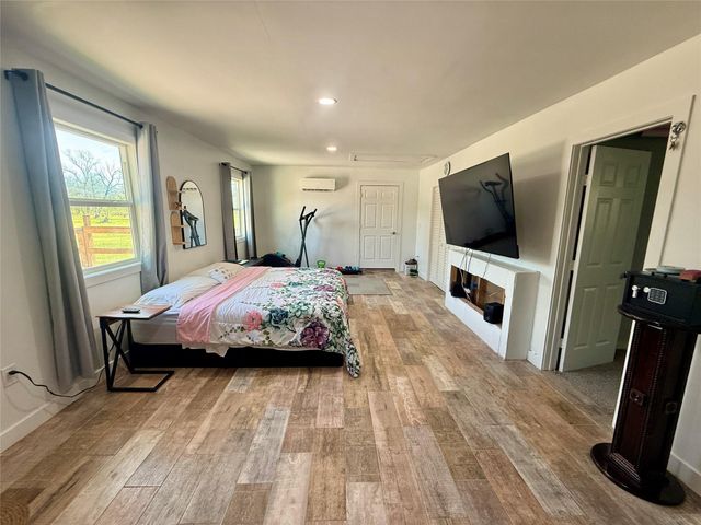 4183 County Road 571, West Columbia, TX 77486