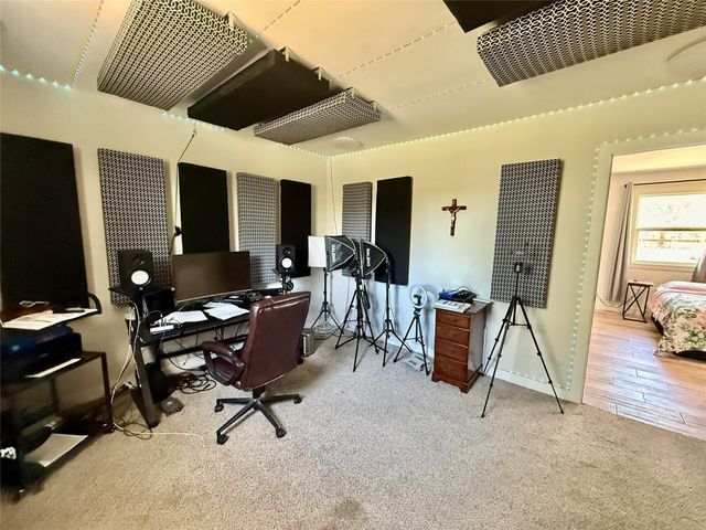 4183 County Road 571, West Columbia, TX 77486