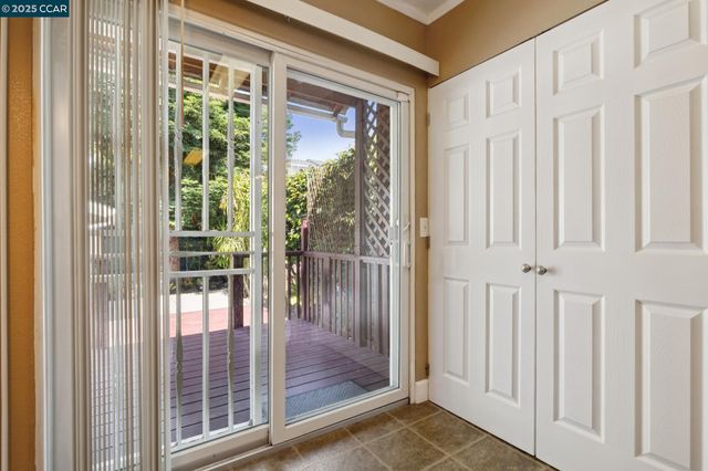 3616 Wisconsin St, Oakland, CA 94619