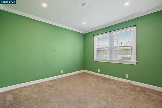 3616 Wisconsin St, Oakland, CA 94619