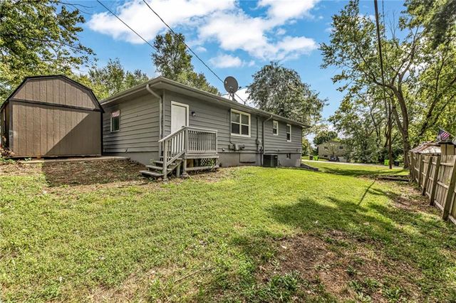702 Mulberry Street, Belton, MO 64012