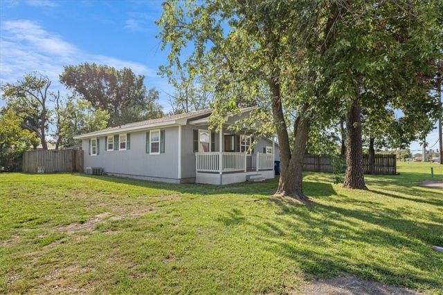 1201 & 1203 SW I Street, Bentonville, AR 72712