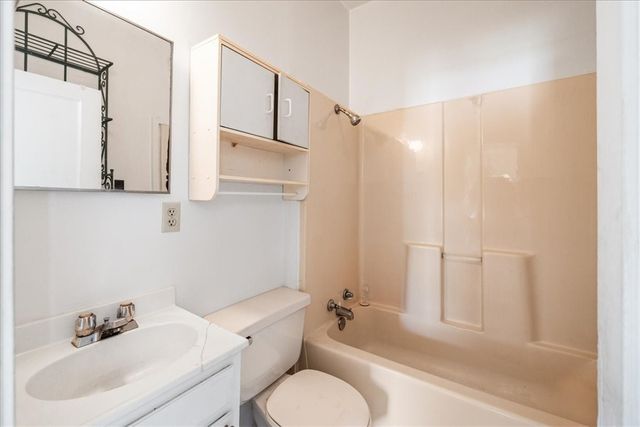 1201 & 1203 SW I Street, Bentonville, AR 72712