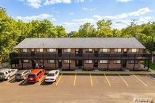 10612 Grand River Road, Brighton, MI 48116