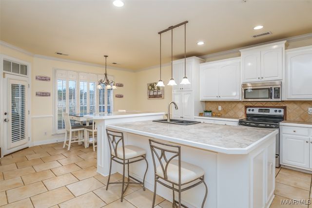 616 Maribeth Loop, Deatsville, AL 36022