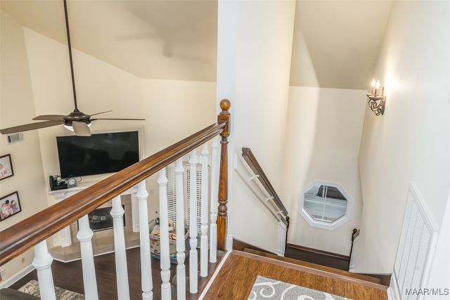 616 Maribeth Loop, Deatsville, AL 36022