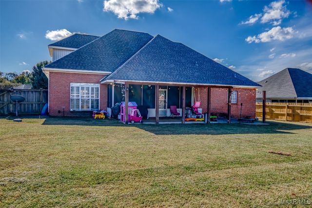616 Maribeth Loop, Deatsville, AL 36022