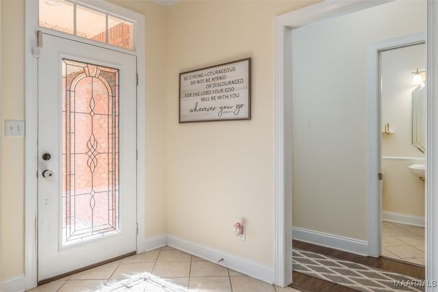 616 Maribeth Loop, Deatsville, AL 36022