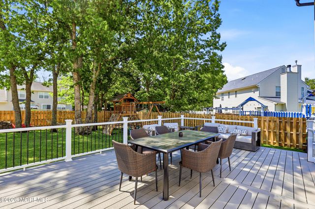 351 Grande River Boulevard, Toms River, NJ 08755