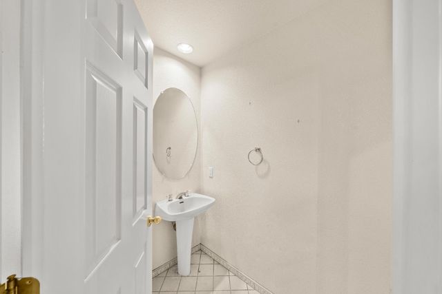 8432 Giverny Cir, Antelope, CA 95843