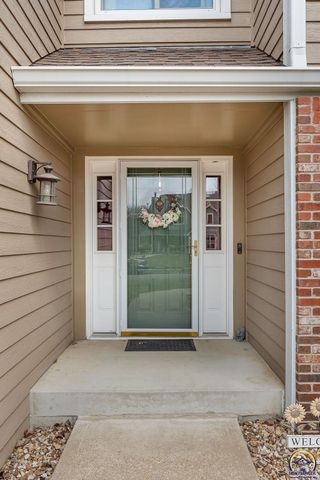 2904 Atchison Cir, Lawrence, KS 66047