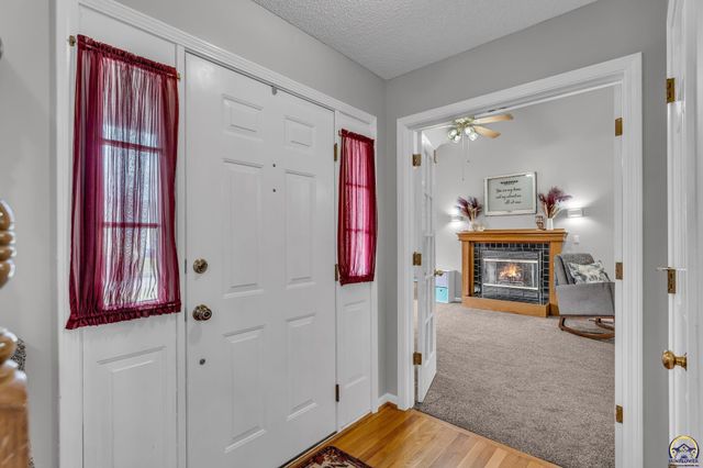 2904 Atchison Cir, Lawrence, KS 66047