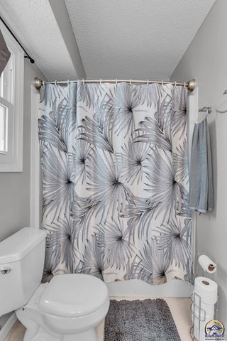 2904 Atchison Cir, Lawrence, KS 66047