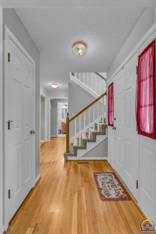 2904 Atchison Cir, Lawrence, KS 66047