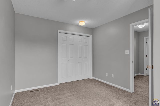 2904 Atchison Cir, Lawrence, KS 66047