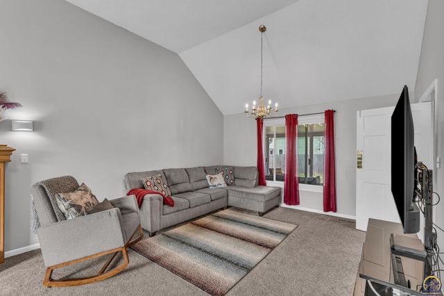 2904 Atchison Cir, Lawrence, KS 66047