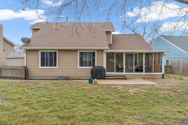 2904 Atchison Cir, Lawrence, KS 66047